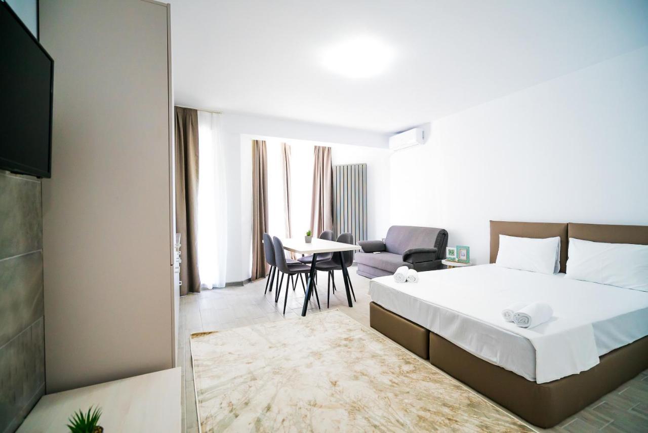 Alezzi Beach Resort Năvodari Kültér fotó